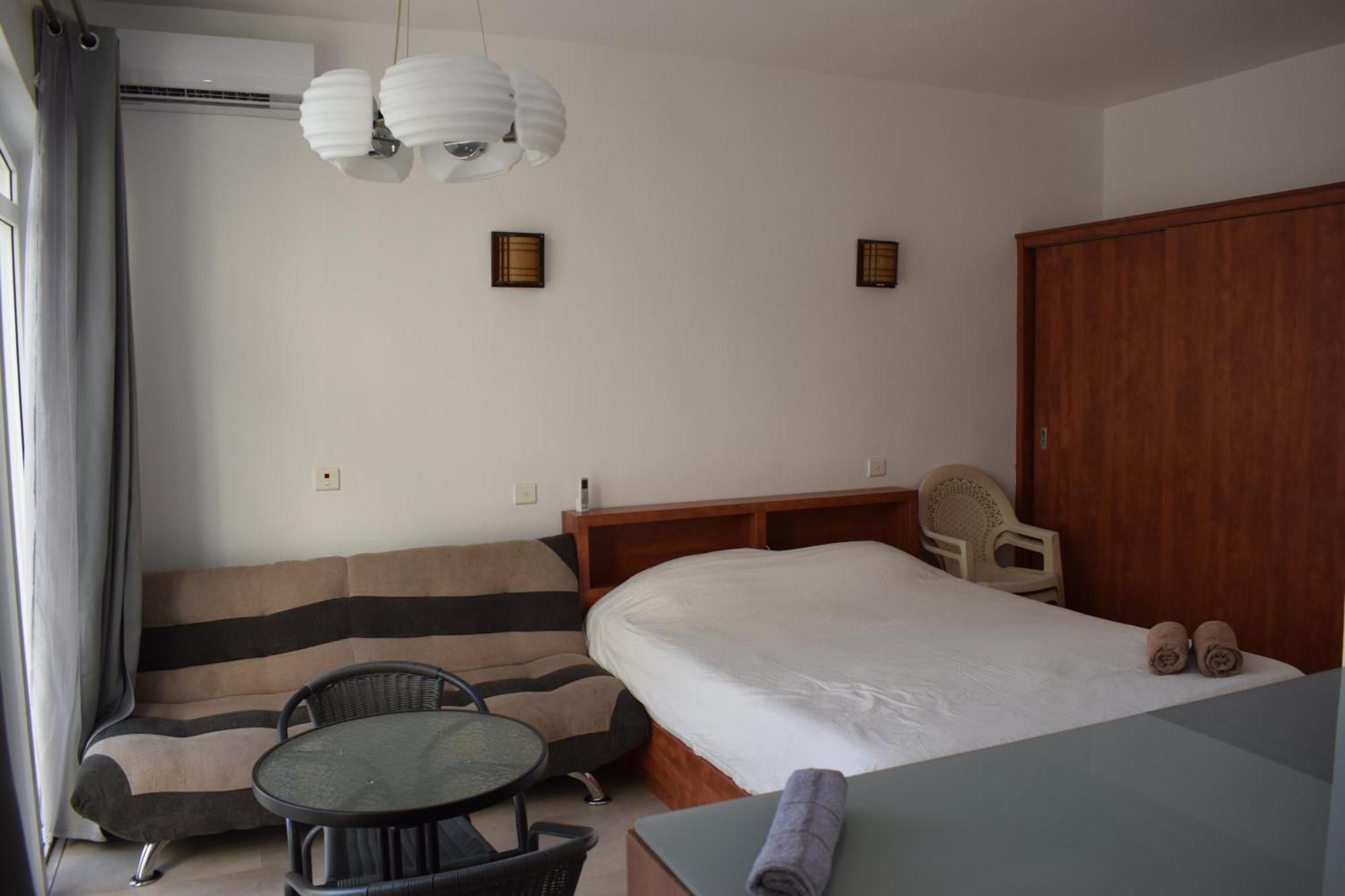 Ocean Drive Studio - Opposite The Beach Grand Baie Extérieur photo
